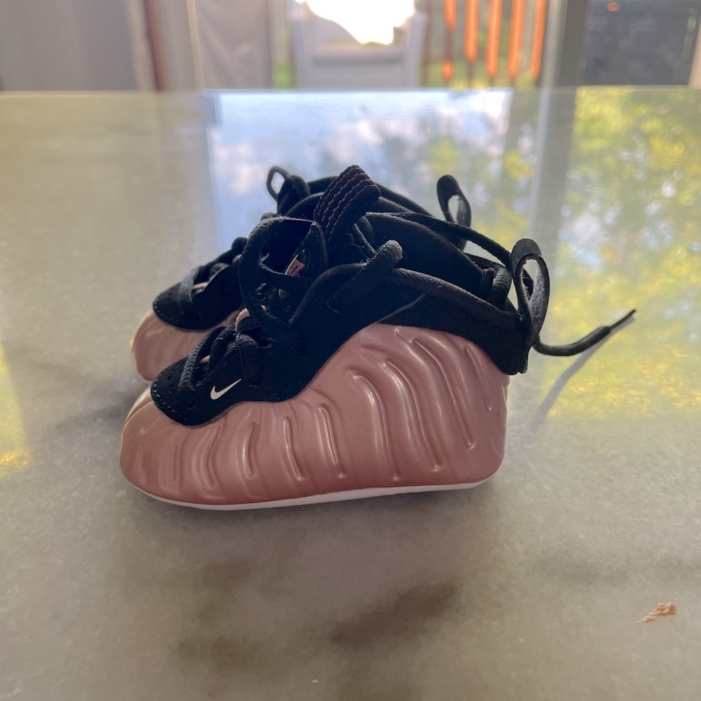Pink jordan’s size 1